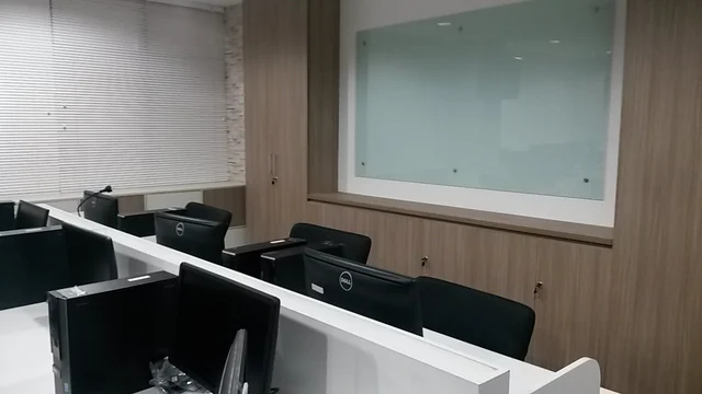 Call Centre Gedung C, Lantai 2, tempat usaha