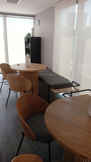 Container Marketing Gallery, tempat usaha