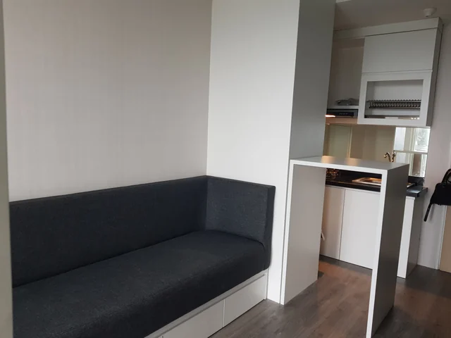 Coral Apartment, tempat tinggal