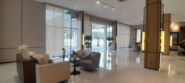 Victoria Central District, tempat usaha